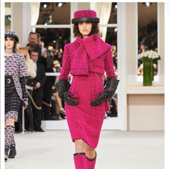 Chanel Sleeveless Tweed Dress in Magenta - Picture 1 of 11